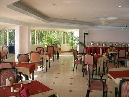 Dolphin Bay Hotel Goa Eksteriør billede